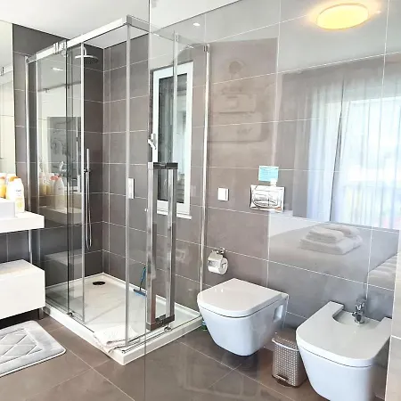 Modern Design Албуфейра
