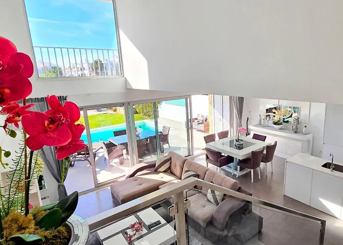 Villa Modern Design *